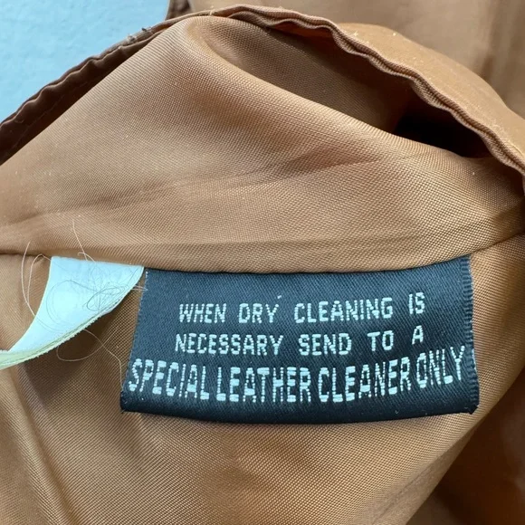 Wilsons The Leather Experts Mens Small Brown Suede Leather Vest Button Up - Picture 6 of 7